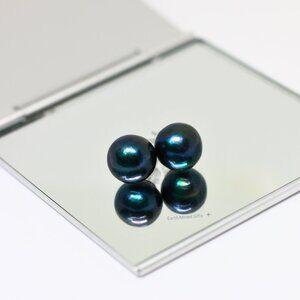 Black Edison Pearl Earrings with Blue-Green Overtone